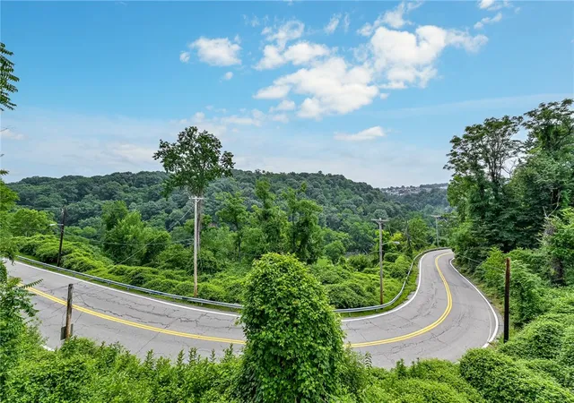 32nd image of 3627 Childs St, Pittsburgh, PA 15213 | MLS# 1765696