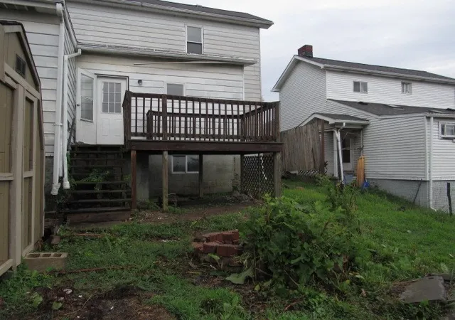 4th image of 304 Market St, Philadelphia, PA 15012