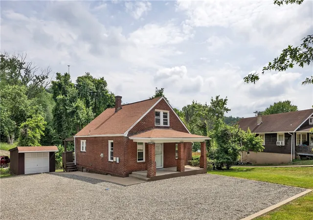 2nd image of 5842 Saltsburg Rd, Penn Hills, PA 15147 | MLS# 1766304