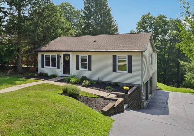 1st image of 4843 King Rd, Hampton, PA 15101 | MLS# 1766332