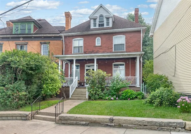 Photo 2 of Single family home for sale at 111 W Fayette St, Connellsville, PA 15425 | MLS# 1766262 | Listing updated on 2026-07-23