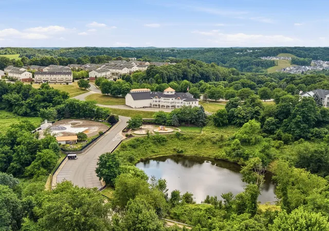 2nd image of 246 Adams Pointe Blvd, Mars, PA 16046