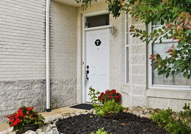5th image of 246 Adams Pointe Blvd, Mars, PA 16046