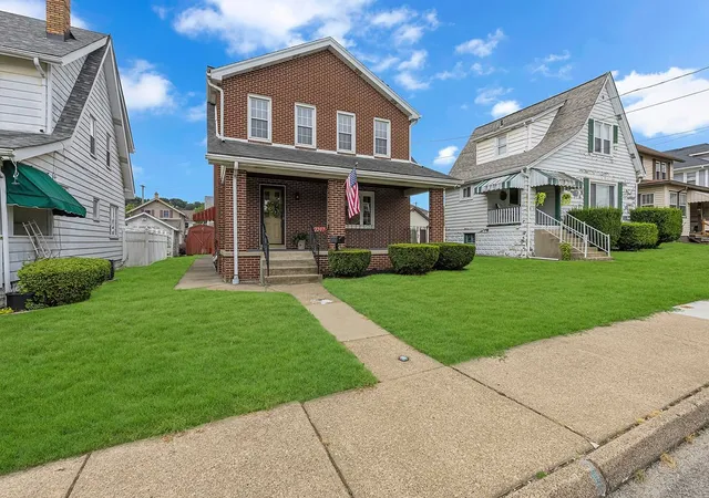 2nd image of 2207 Davidson St, Aliquippa, PA 15001 | MLS# 1766353