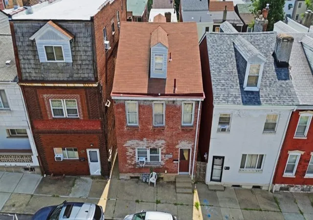 2nd image of 443 Cedarville St, Bloomfield, PA 15224 | MLS# 1766396