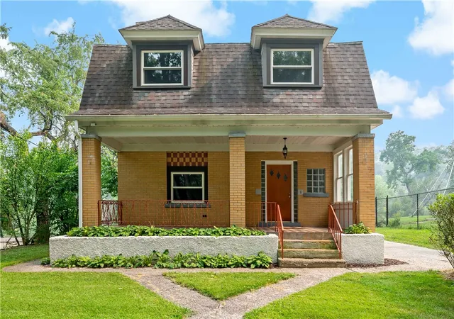 1st image of 967 Mccormick Ln, Pittsburgh, PA 15226 | MLS# 1766022