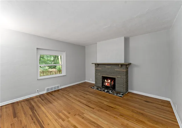 4th image of 967 Mccormick Ln, Pittsburgh, PA 15226 | MLS# 1766022