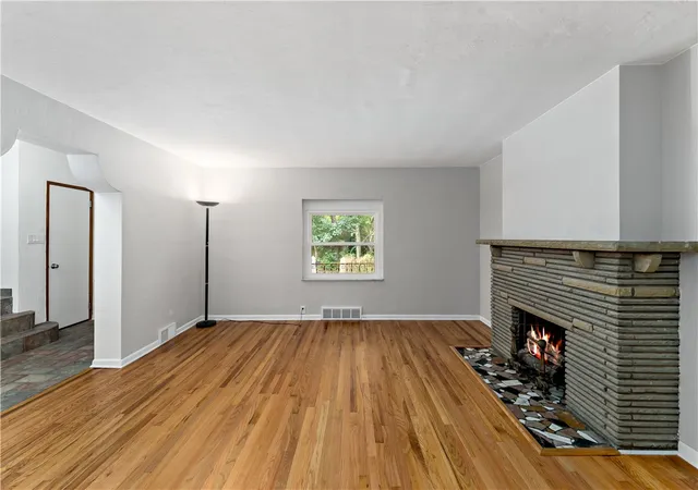5th image of 967 Mccormick Ln, Pittsburgh, PA 15226 | MLS# 1766022