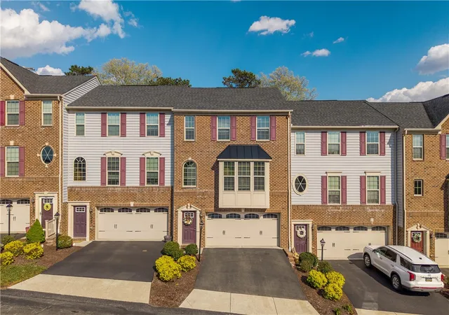 2nd image of 506 Aprilmae Way, Pittsburgh, PA 15237 | MLS# 1766405