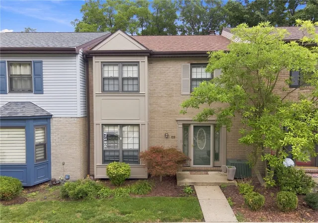 1st image of 422 Edgetree, Murrysville, PA 15668 | MLS# 1765939