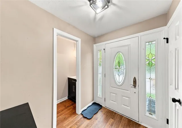 Photo 3 of Townhouse for sale at 422 Edgetree, Murrysville, PA 15668 | MLS# 1765939 | Listing updated on 2026-07-23