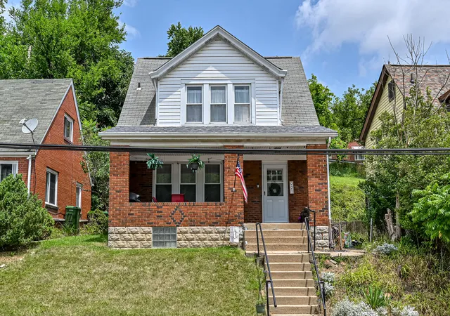 1st image of 921 Baldwin St, Castle Shannon, PA 15234 | MLS# 1766417