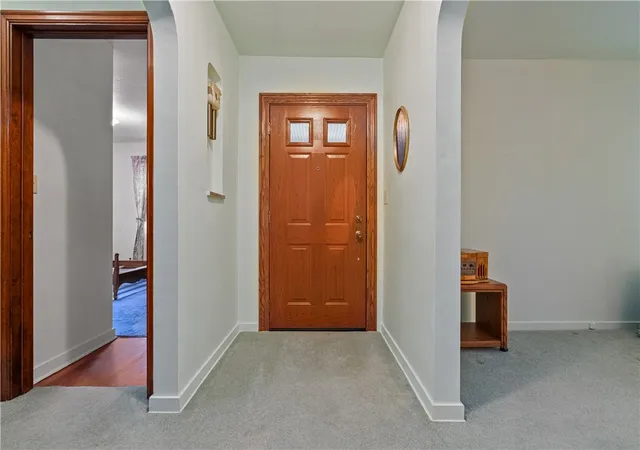 4th image of 1022 Willow Dr, Ross Twp, PA 15237 | MLS# 1766175