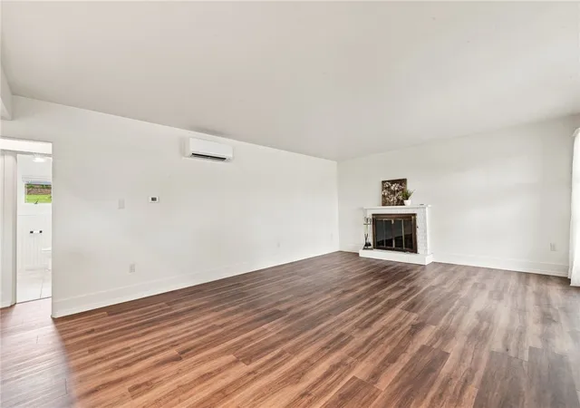 4th image of 402 Pierce St, Latrobe, PA 15650 | MLS# 1766439