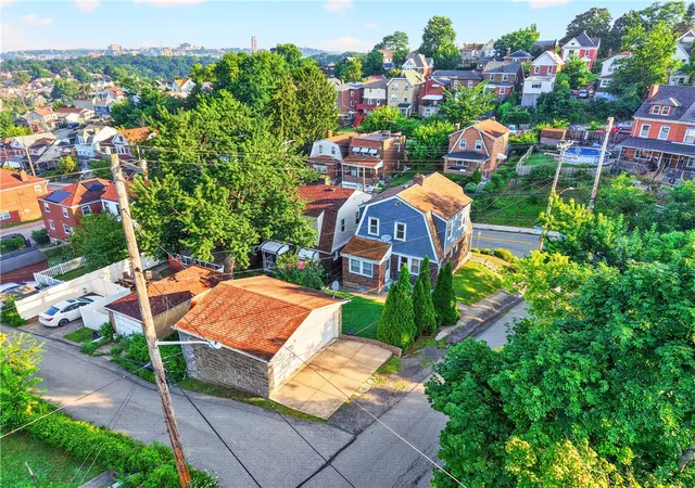5th image of 842 Greenfield Ave, Greenfield, PA 15217 | MLS# 1766367