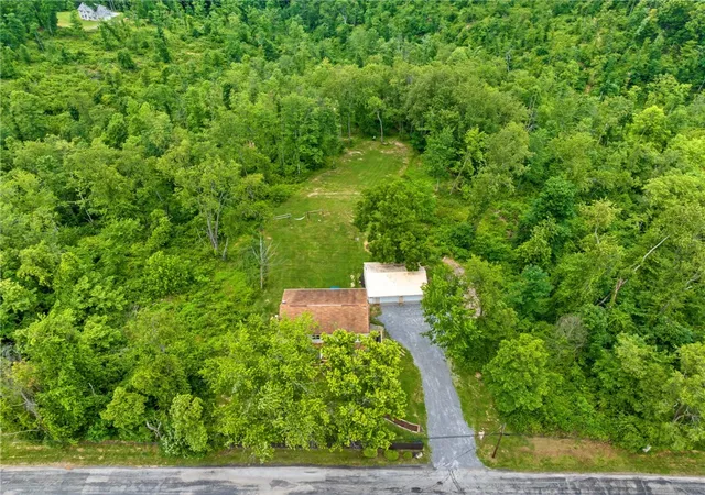 4th image of 132 Bethlehem Church Rd, Hopewell Twp, PA 15001 | MLS# 1766432