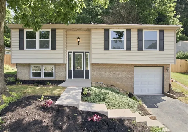 Photo 2 of Single family home for sale at 1613 Shawmut Dr, Shaler, PA 15116 | MLS# 1766295 | Listing updated on 2026-08-02