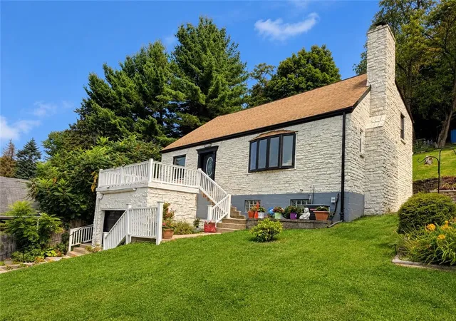 Photo 1 of Single family home for sale at 6139 Brownsville Rd, South Park, PA 15236 | MLS# 1766389 | Listing updated on 2026-07-28