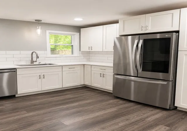 Photo 4 of Single family home for sale at 6139 Brownsville Rd, South Park, PA 15236 | MLS# 1766389 | Listing updated on 2026-07-28