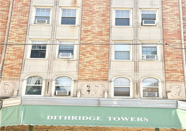 Photo 2 of Condo for sale at 144 N Dithridge St #1, Oakland, PA 15213 | MLS# 1766466 | Listing updated on 2026-09-30