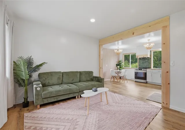 2nd image of 2251 Mercer West Middlesex Rd, Lackawannock Twp, PA 16159 | MLS# 1766491