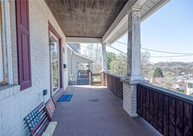 2nd image of 814 N 2nd St, Jeannette, PA 15644 | MLS# 1766357