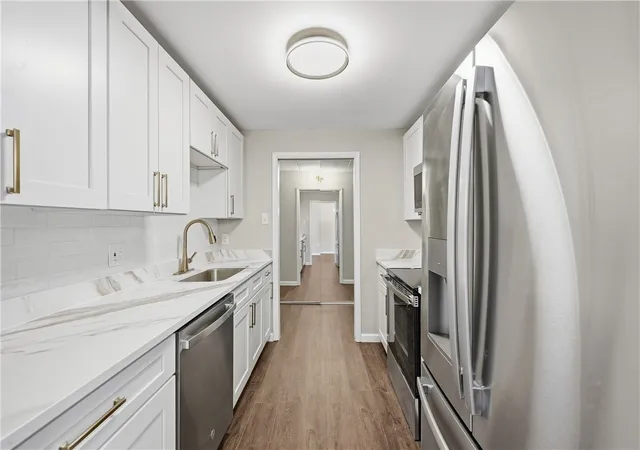 5th image of 5600 Munhall Rd #309, Squirrel Hill, PA 15217 | MLS# 1765885