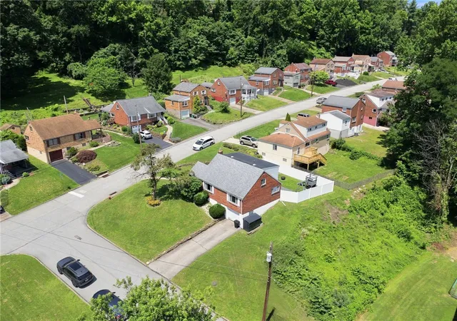 29th image of 86 Glenview Ave, City Of Greensburg, PA 15601 | MLS# 1766542