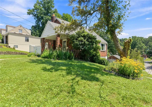 2nd image of 86 Glenview Ave, City Of Greensburg, PA 15601 | MLS# 1766542