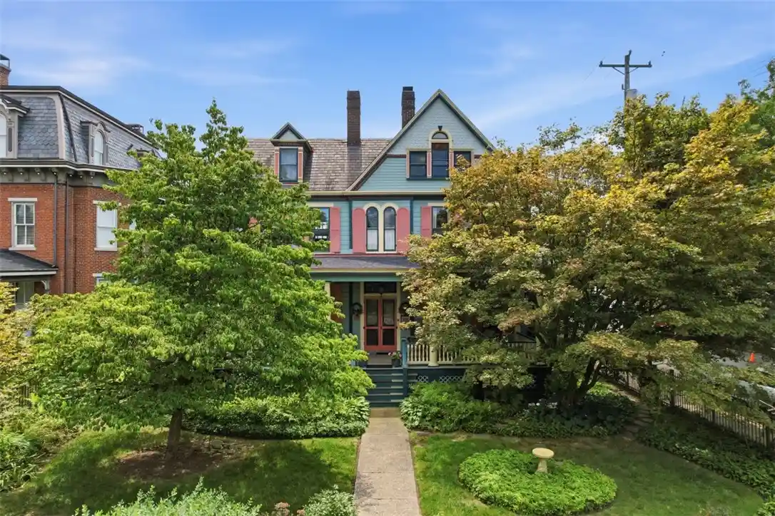 Photo 1 of Single family home for sale at 402 Peebles St, Sewickley, PA 15143 | MLS# 1766211 | Listing updated on 2026-10-27
