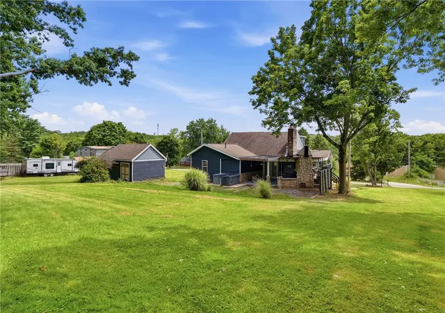 Photo 3 of Single family home for sale at 2947 Chautauqua Dr, Hampton, PA 15044 | MLS# 1766316 | Listing updated on 2026-08-31