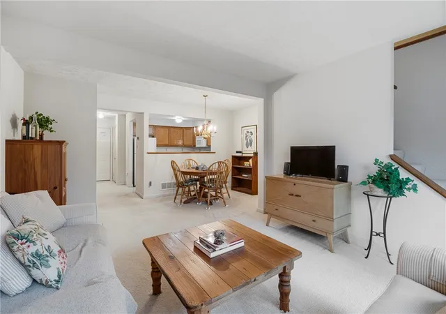 5th image of 161 Westbrooke Ln, Coraopolis, PA 15108 | MLS# 1765856