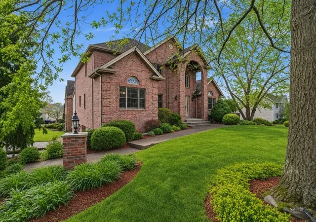 1st image of 1000 Fawn Valley Dr, Cecil, PA 15317 | MLS# 1766552