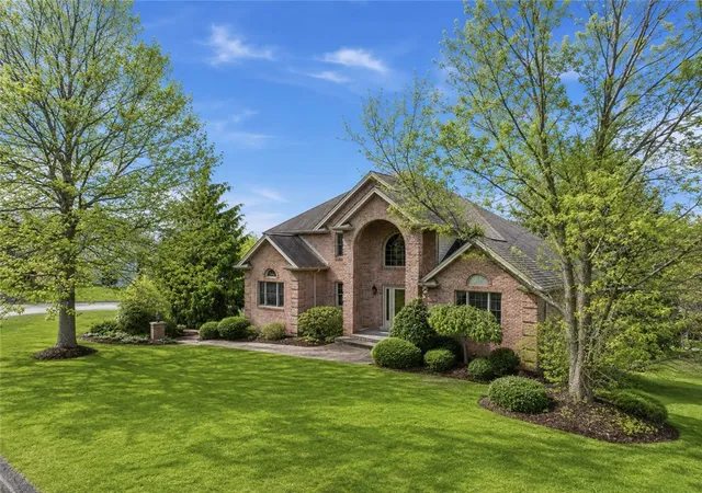 3rd image of 1000 Fawn Valley Dr, Cecil, PA 15317 | MLS# 1766552