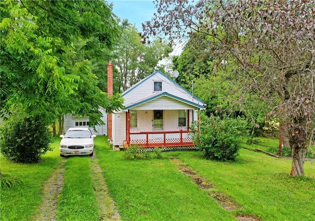 1st image of 30 Gruber Rd, Hempfield Twp, PA 16130 | MLS# 1766577
