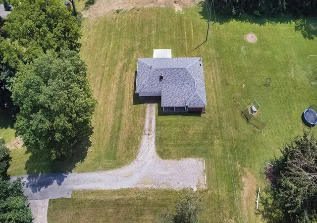 3rd image of 2488 Banks School Rd, Gibsonia, PA 15044 | MLS# 1766584