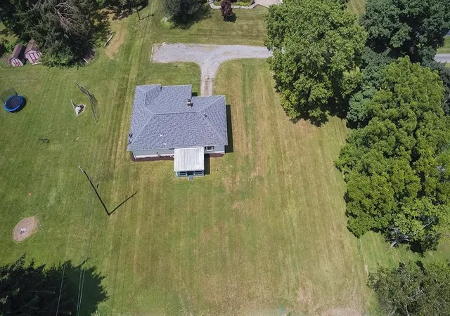 5th image of 2488 Banks School Rd, Gibsonia, PA 15044 | MLS# 1766584