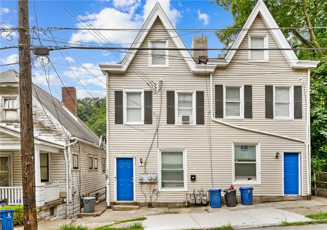 1st image of 910 Smithton Ave, Pittsburgh, PA 15212 | MLS# 1766028