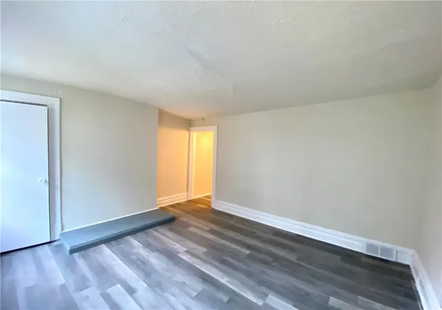 5th image of 910 Smithton Ave, Pittsburgh, PA 15212 | MLS# 1766028