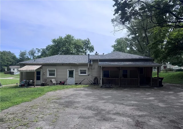 image of 805 Harbor St, New Castle, PA 16101 | MLS# 1766605