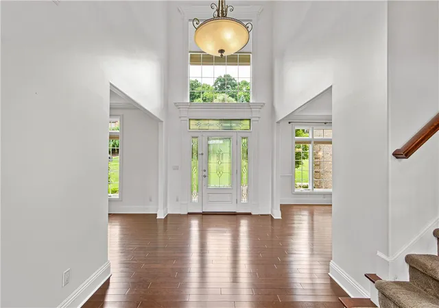 3rd image of 2183 Grandeur Dr, Hampton, PA 15044 | MLS# 1765046