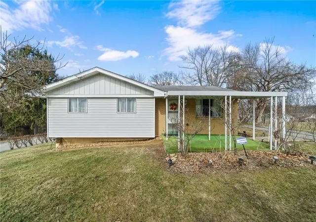 Photo 1 of Single family home for sale at 3818 Grant St, South Park, PA 15129 | MLS# 1766638 | Listing updated on 2026-07-25