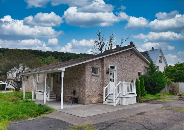 Photo 1 of Single family home for sale at 545 Elk St, Franklin, PA 16323 | MLS# 1766646 | Listing updated on 2026-09-17