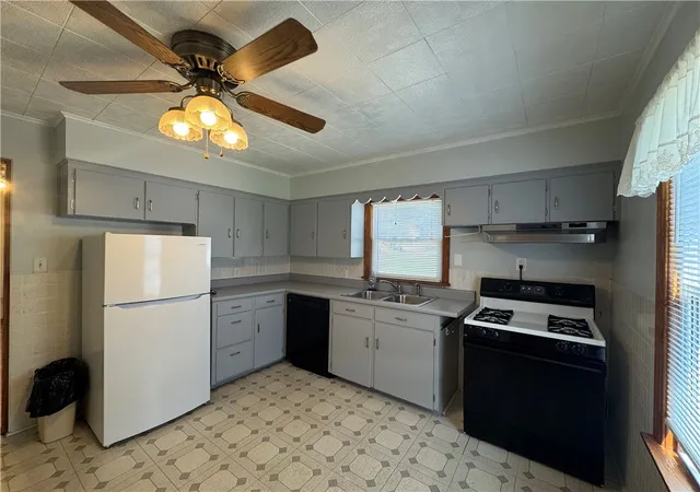 2nd image of 1334 Locust St, Indiana Boro, PA 15701 | MLS# 1766649