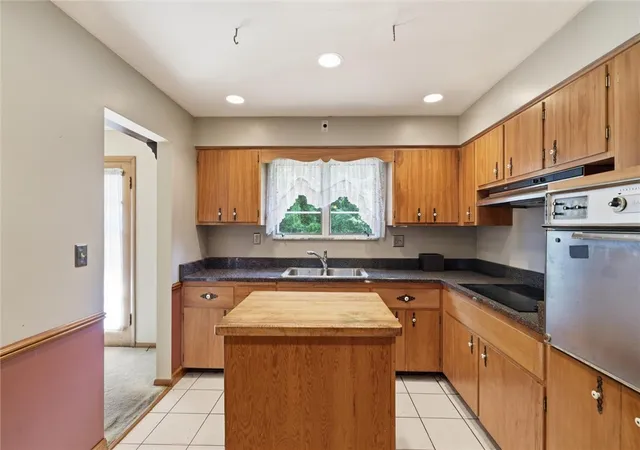 4th image of 38 Jefferson Ave, Monessen, PA 15062 | MLS# 1766568