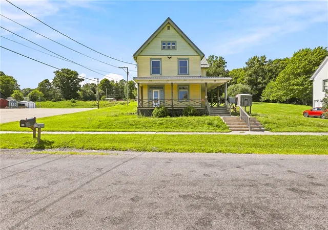 3rd image of 130 S Main Street, Somerset Twp, PA 15541 | MLS# 1766507