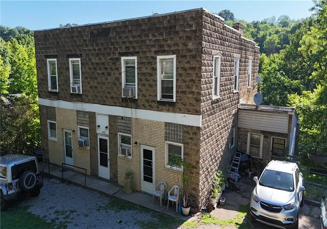 1st image of 1088 Milltown Rd, Verona, PA 15147 | MLS# 1766661