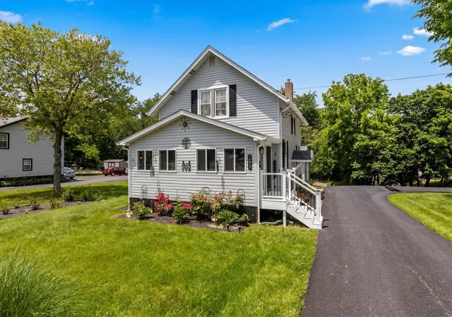 2nd image of 283 Center Grange Rd, Center Twp, PA 15001 | MLS# 1766663
