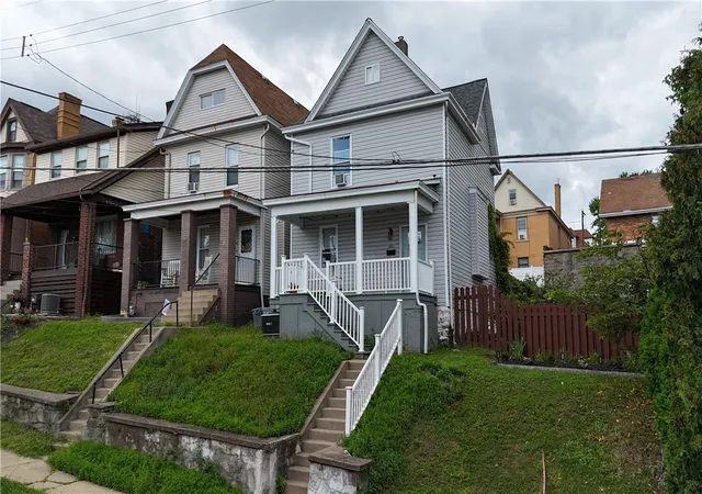 1st image of 303 Kathleen, Mt Washington, PA 15211 | MLS# 1766666