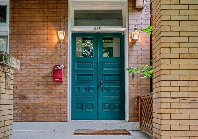 2nd image of 220 S Millvale Ave, Bloomfield, PA 15224 | MLS# 1766664